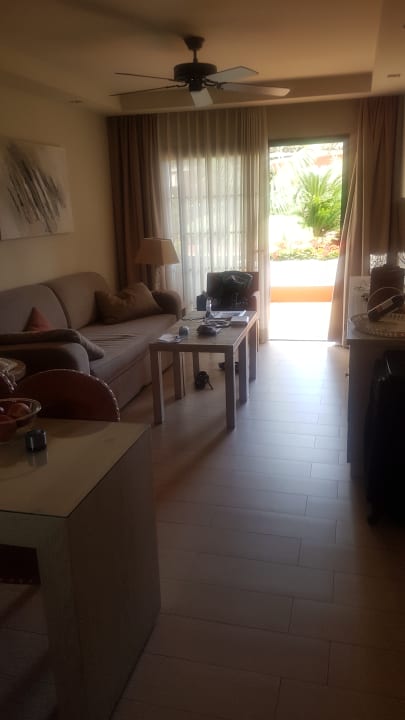 Zimmer Apartments Ambassador