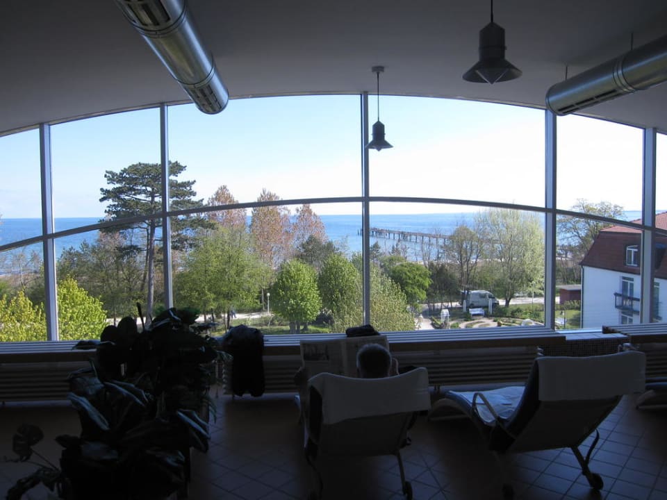 Ausblick vom Pool Seehotel Großherzog von Mecklenburg