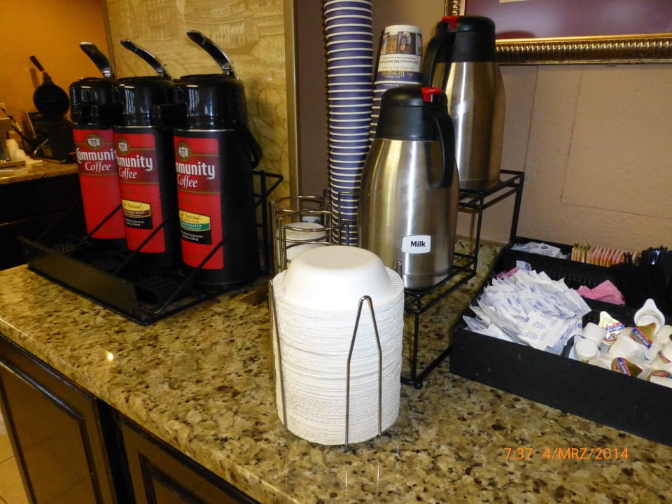 Büffet Quality Inn & Suites