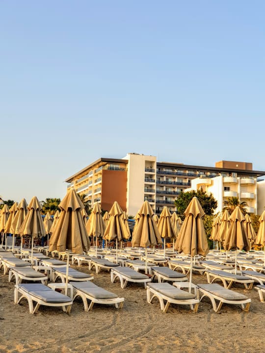 Strand Hotel Royal Garden Beach