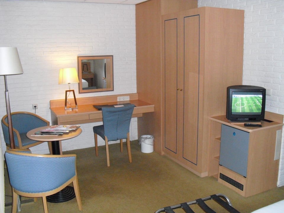 Sitzecke mit Schreibtisch Fletcher Hotel-Restaurant De Wipselberg-Veluwe