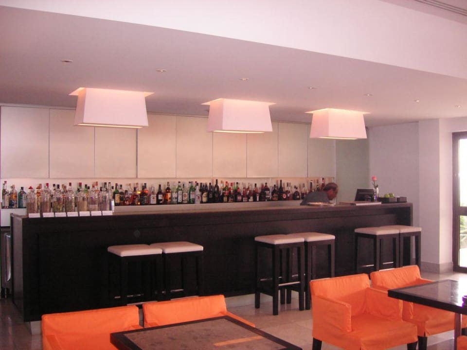 Bar in der Lobby Hotel Almyra