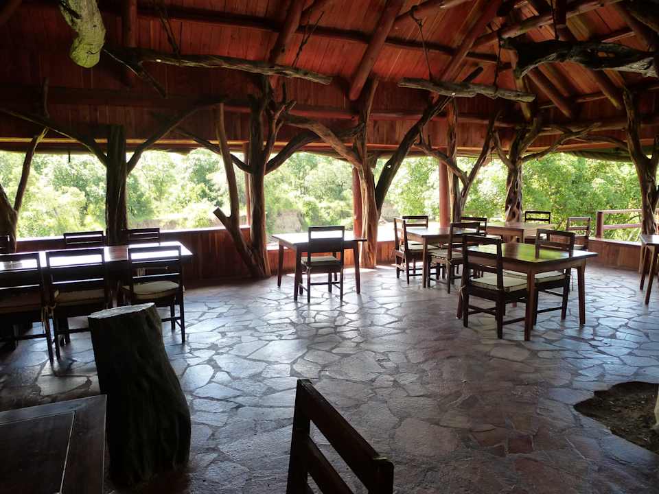 In der Lobby Royal Mara Safari Lodge