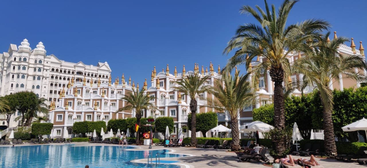 Außenansicht Kamelya Aishen Club