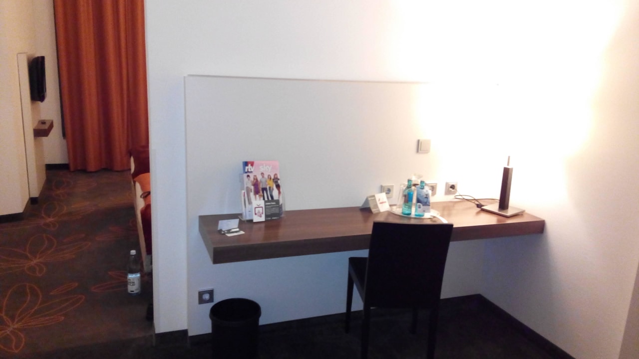 Blick vom Eingang aus H4 Hotel Münster City Centre