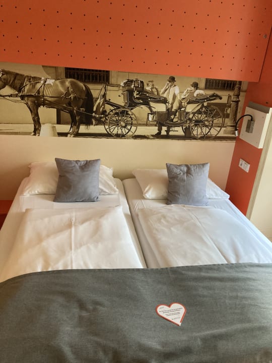 Zimmer JUFA Hotel Wien City