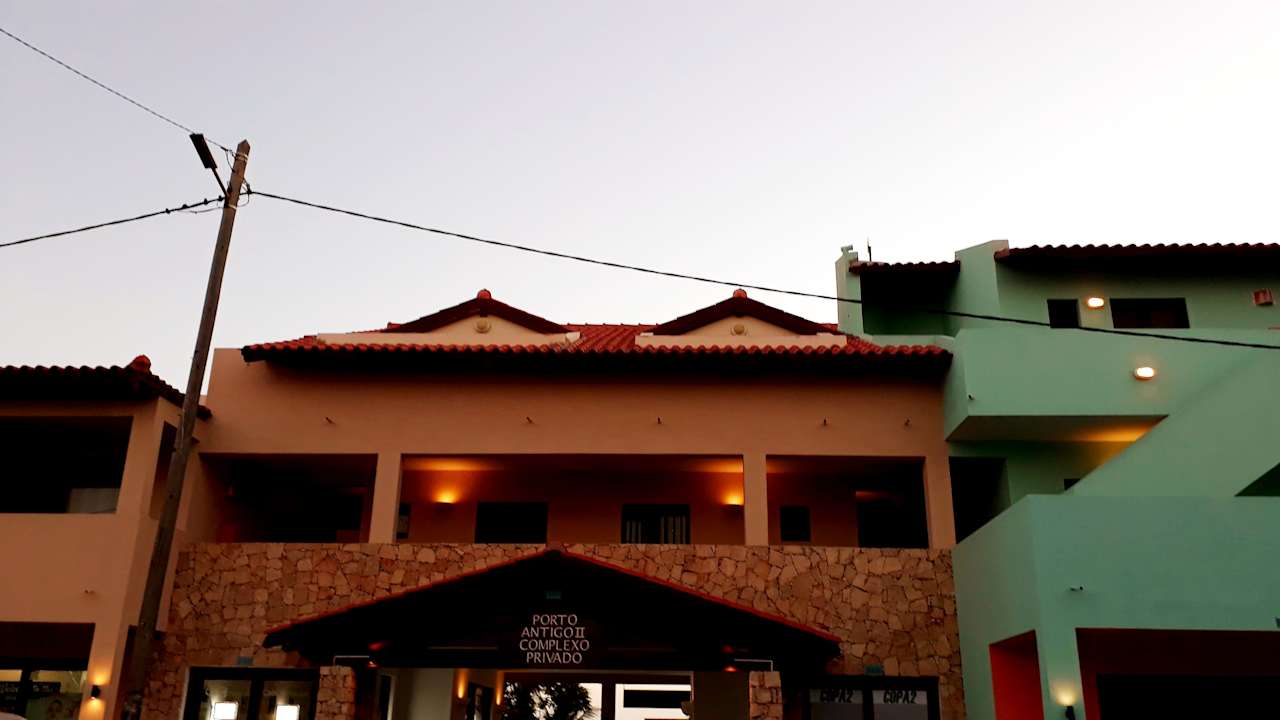 Außenansicht Porto Antigo - Charming & peaceful apartment overlooking pool and sea