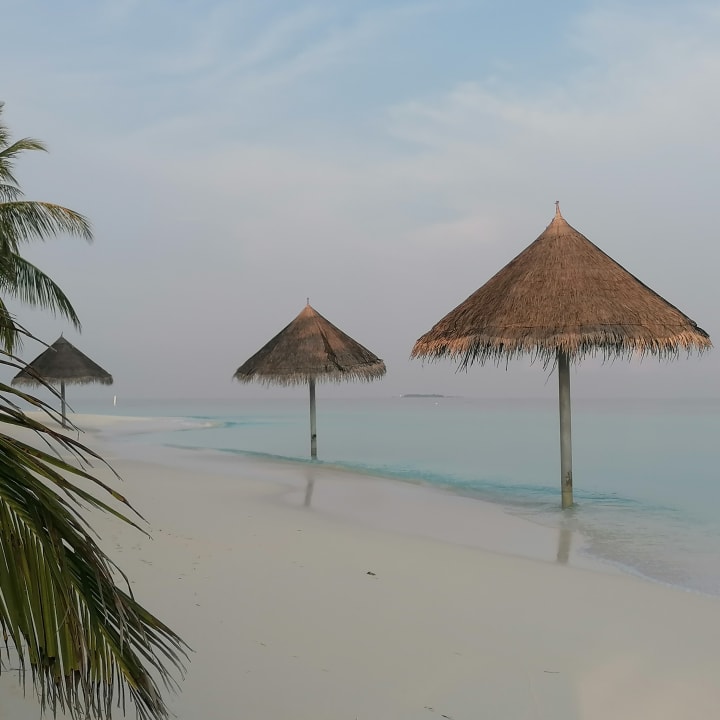 Strand Thulhagiri Island Resort