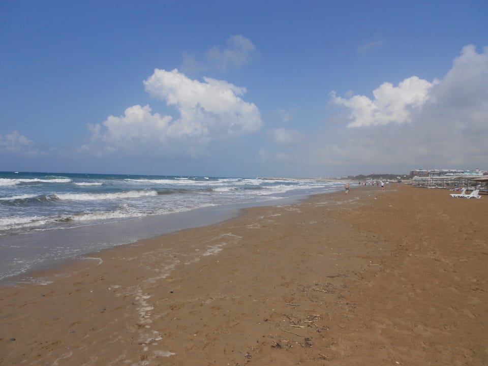 Breiter und flach abfallender Strand Sentido Trendy Verbena Beach