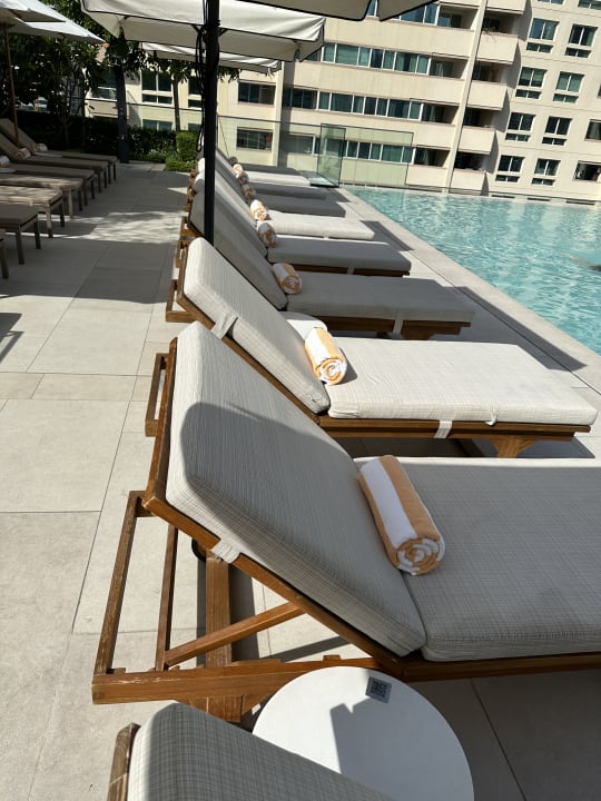 Pool Vida Dubai Marina & Yacht Club