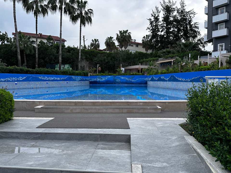 Pool Side Mare Resort & Spa