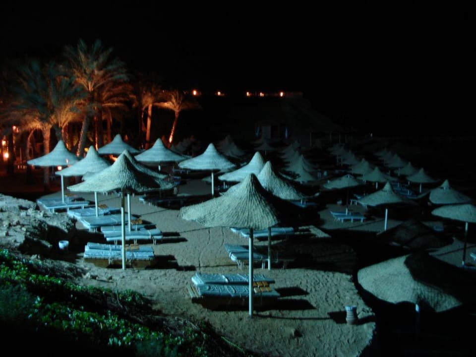Strand bei Nacht Hotel Nubian Village