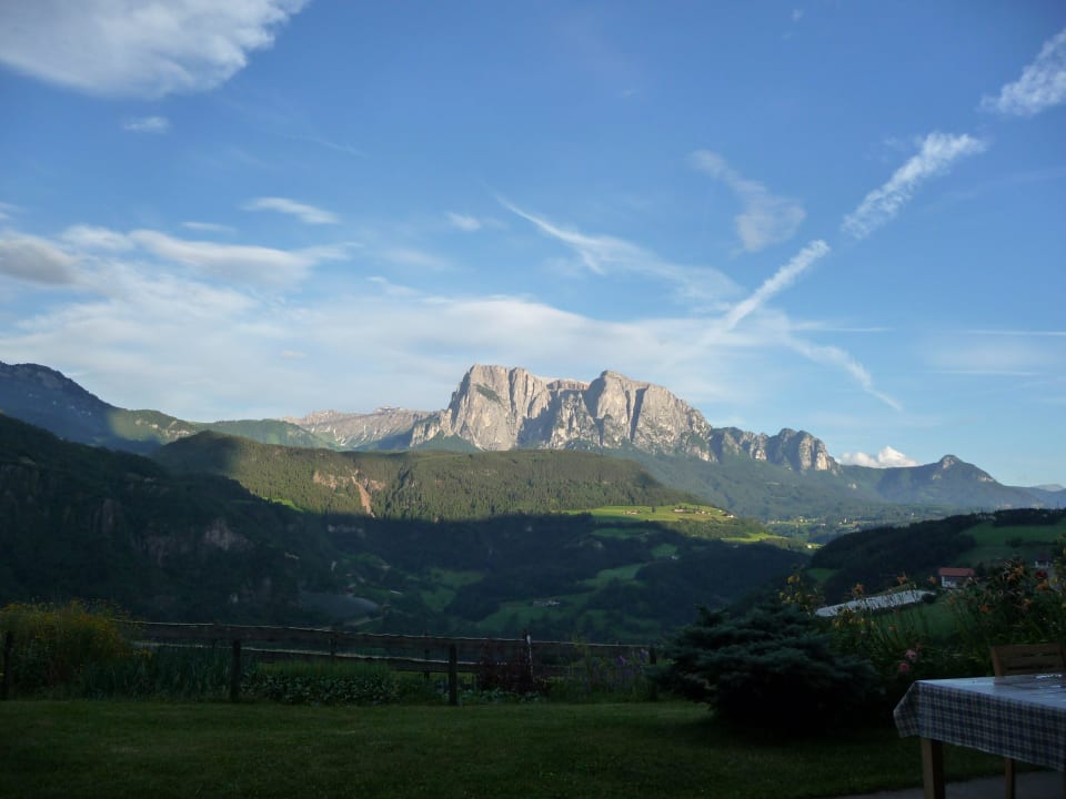 Vom Garten zum Schlern Hotel-Chalet Pennhof