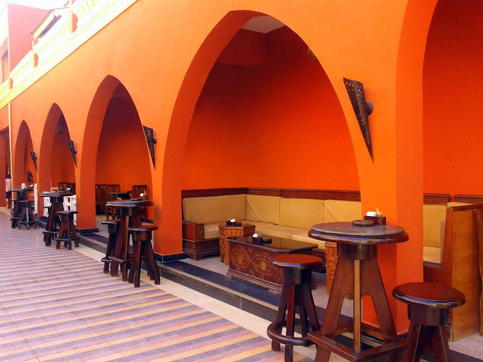 Улица двенадцати баров Pickalbatros Alf Leila Wa Leila Resort - Neverland Hurghada