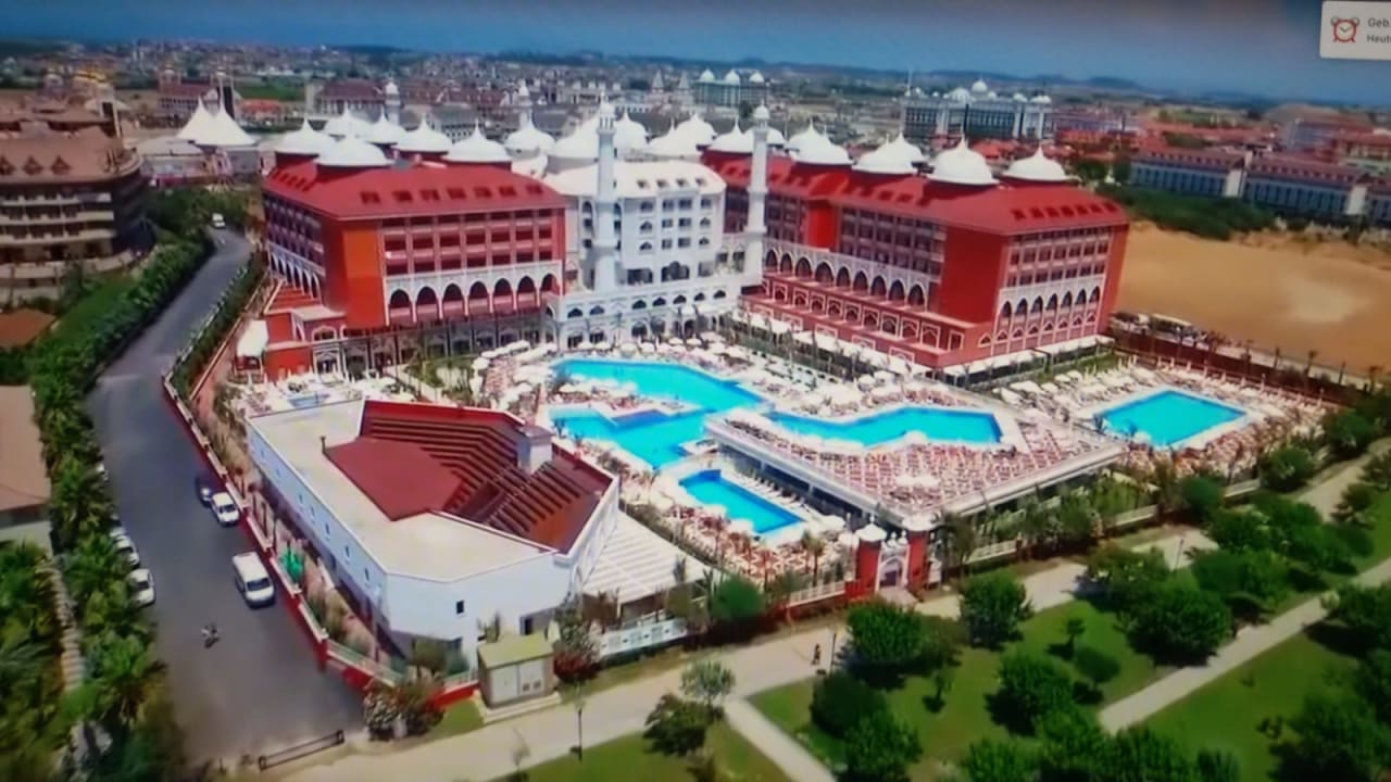 Außenansicht Royal Taj Mahal Hotel