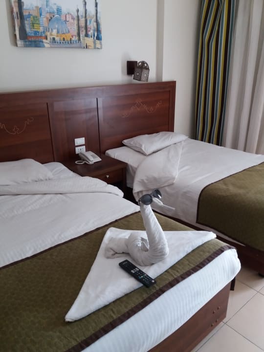 Zimmer Royal Star Beach Resort