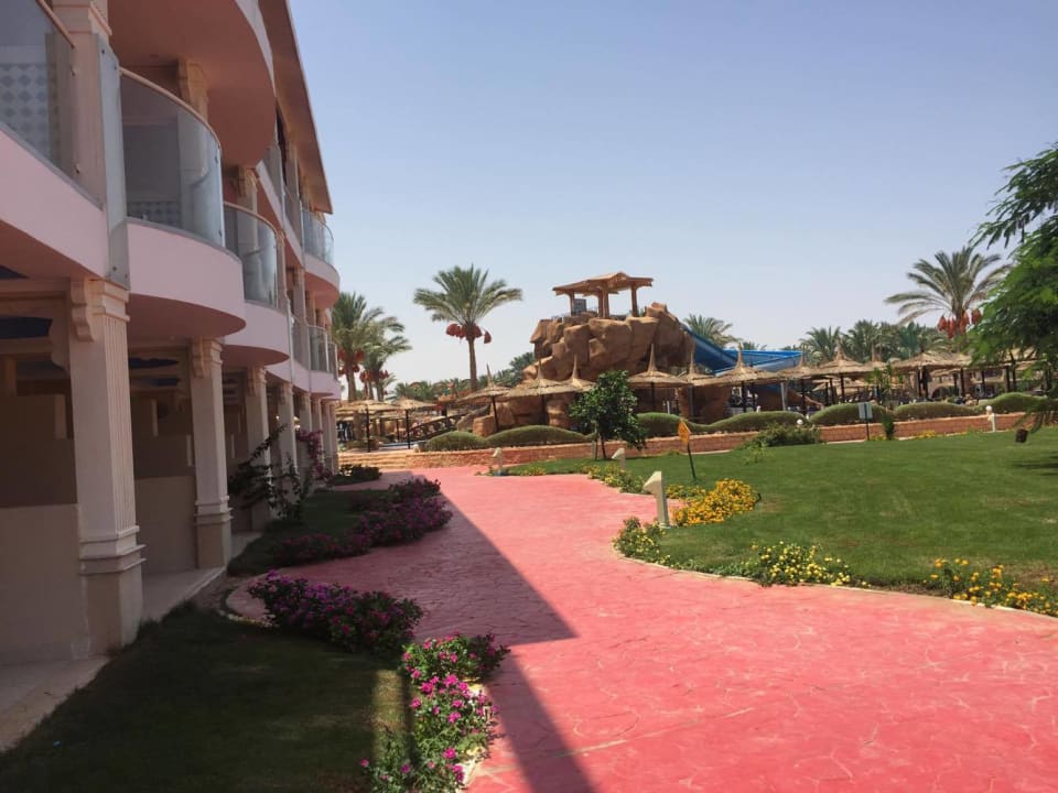 Gartenanlage Sea Beach Aqua Park Resort Managed by Blue Resorts
