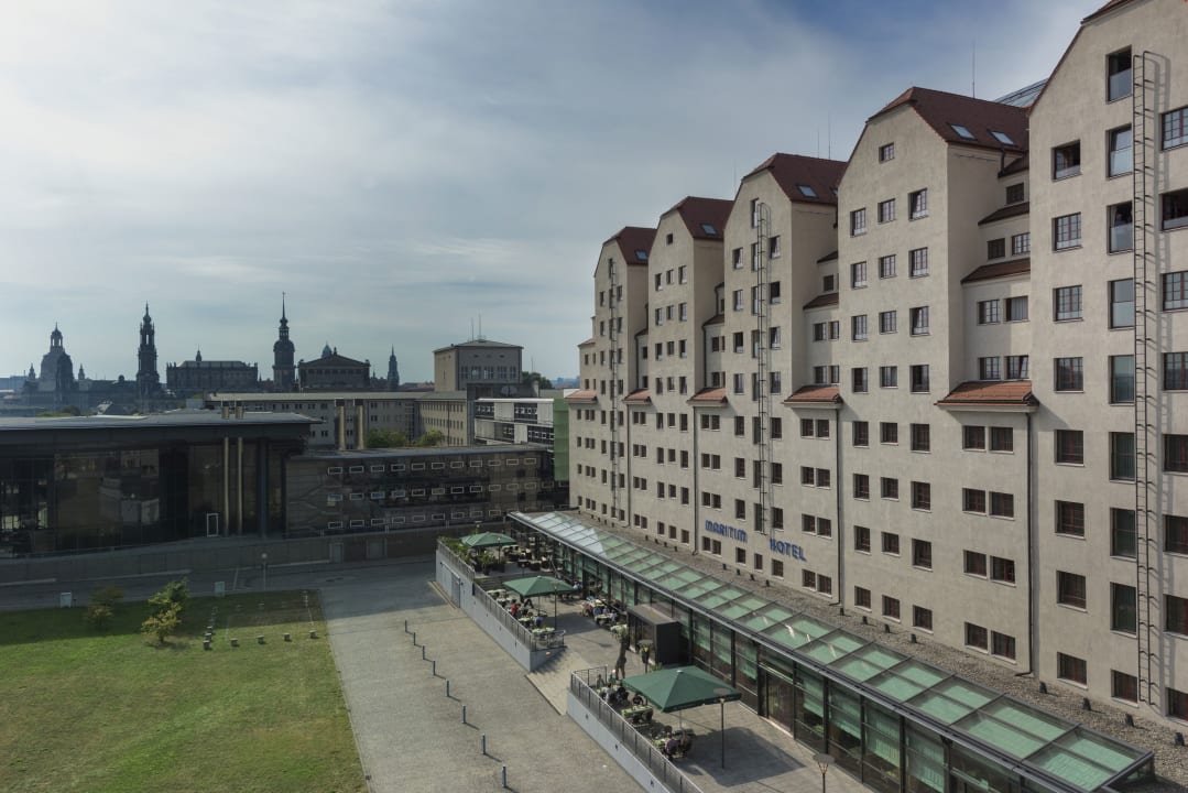 Außenansicht Maritim Hotel Dresden