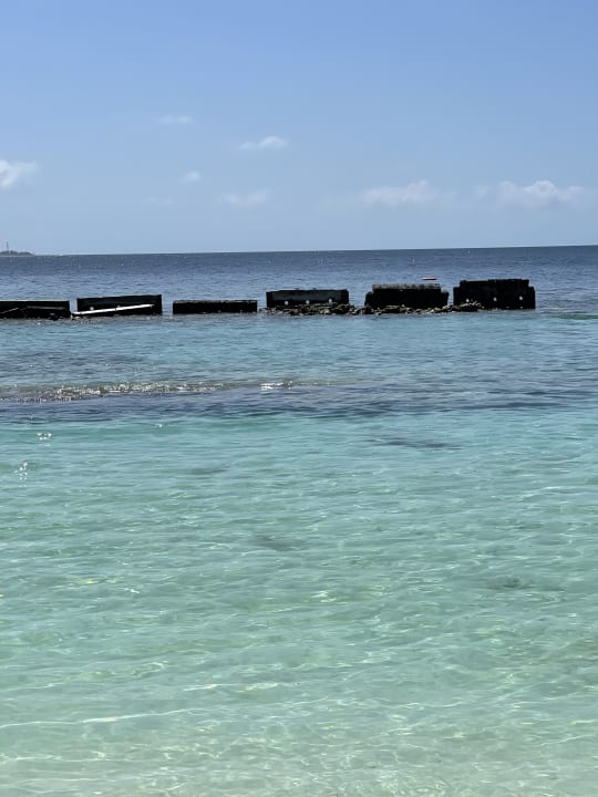 Sonstiges Outrigger Maldives Maafushivaru Resort