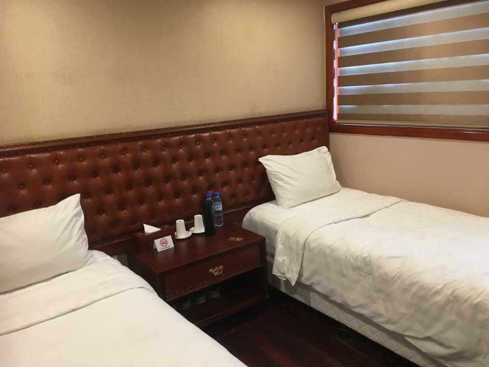 Zimmer Halong Golden Party Cruise