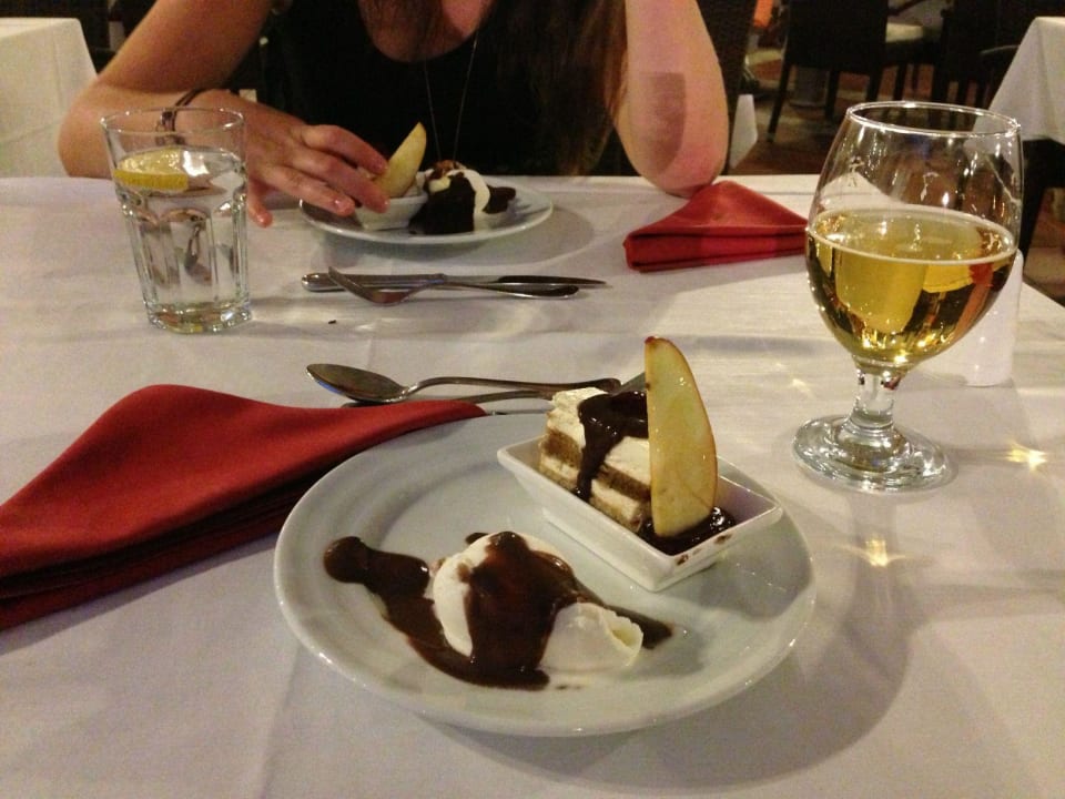 Nachtisch Arum Barut Collection