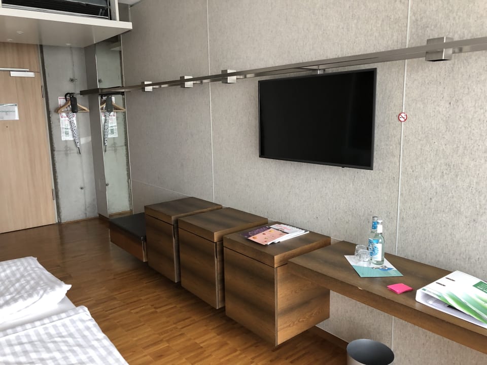 Zimmer Factory Hotel