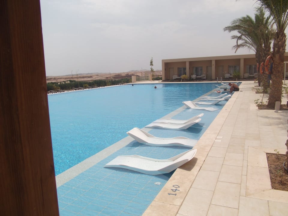 Poolliegen sind herlich erfrischend Steigenberger Makadi Hotel - Adults only