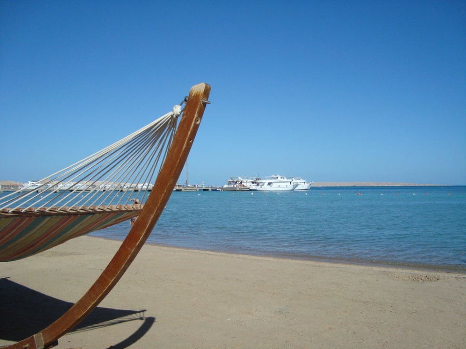 Relaxen am Privatstrand Steigenberger ALDAU Beach Hotel