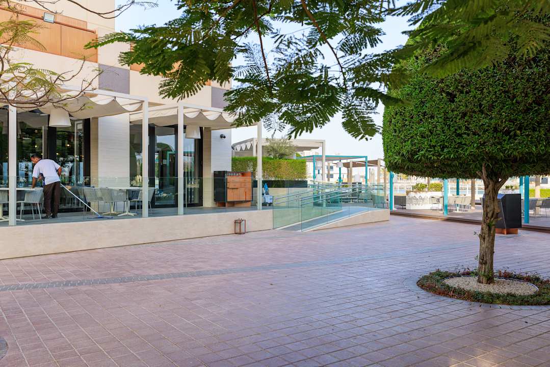 Gastro Khalidiya Palace Rayhaan by Rotana