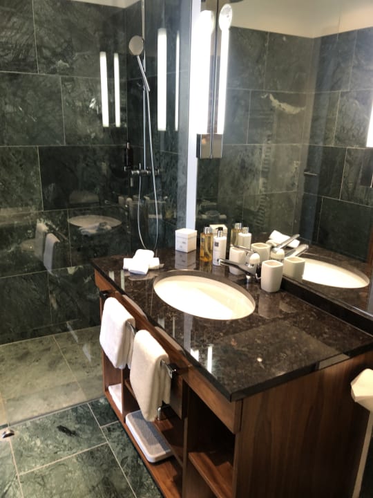 Zimmer Waldhotel & SPA Davos - for body & soul