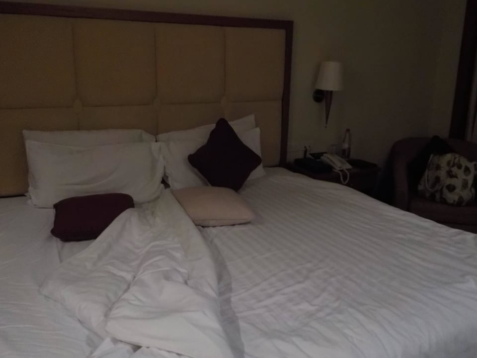 Das große gemütliche Bett NH Bangkok Sukhumvit Boulevard