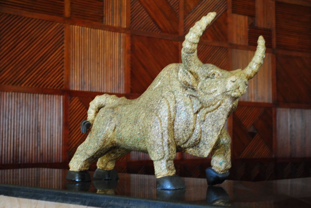 Skulptur bei der Lobby Pickalbatros Jungle Aqua Park Resort - Neverland Hurghada