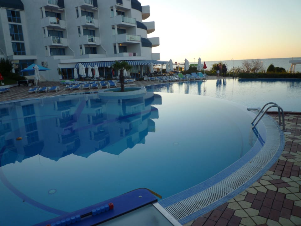 Pool Hotel Sineva Beach