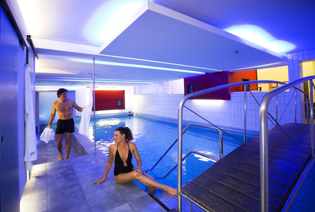 Pool Hotel City Krone