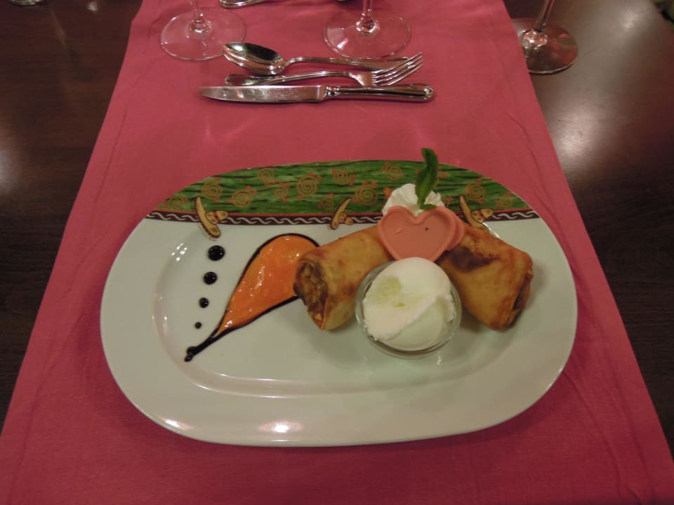 Überbackene Banane beim Mexikaner Sunis Evren Beach Resort Hotel & Spa