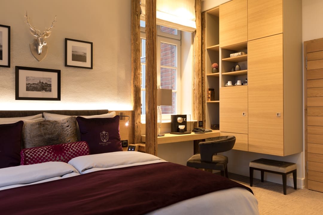 Zimmer Hotel Brunnenhaus Schloss Landau