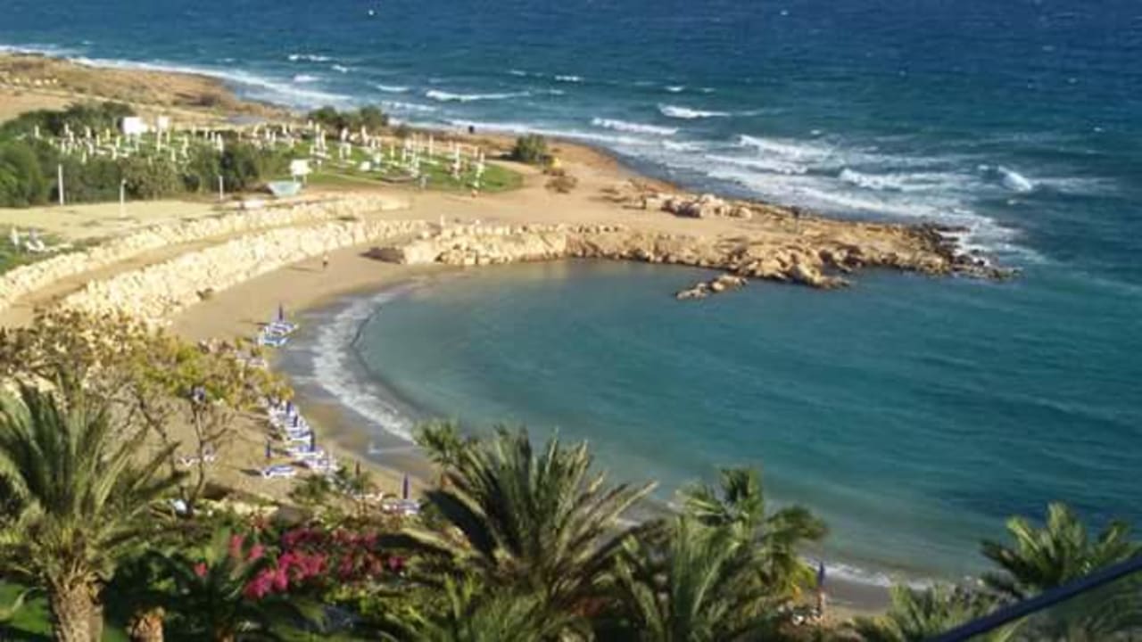 Strand Crystal Springs Beach Hotel