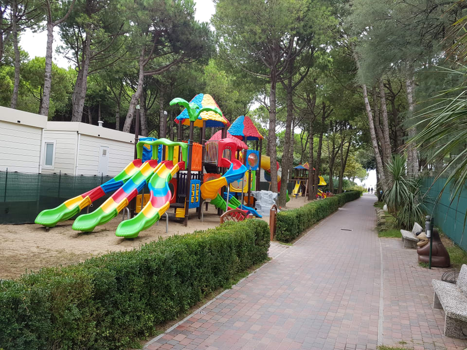 Sport & Freizeit Scarpiland - Camping & Village