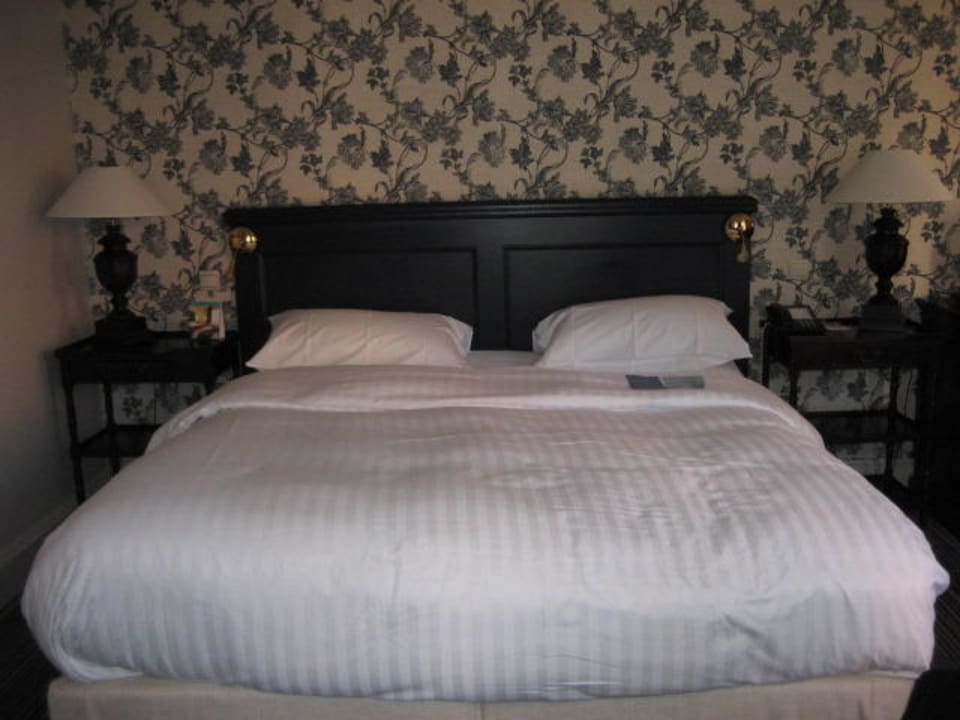 Großes Bett NH Brugge