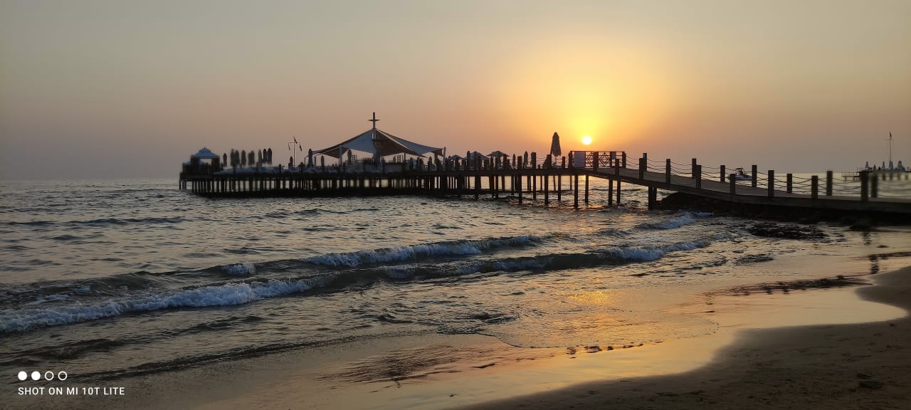 Strand Arum Barut Collection