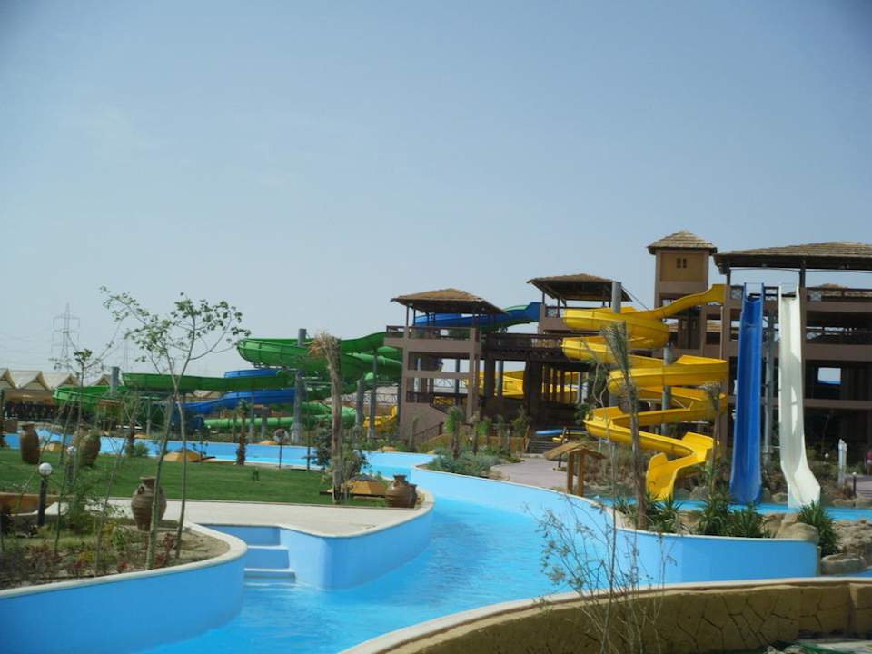 Rutschturm mit Wasserkanal Pickalbatros Jungle Aqua Park Resort - Neverland Hurghada