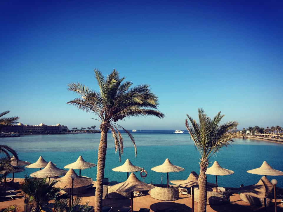 Ausblick zum Strand Arabia Azur Resort