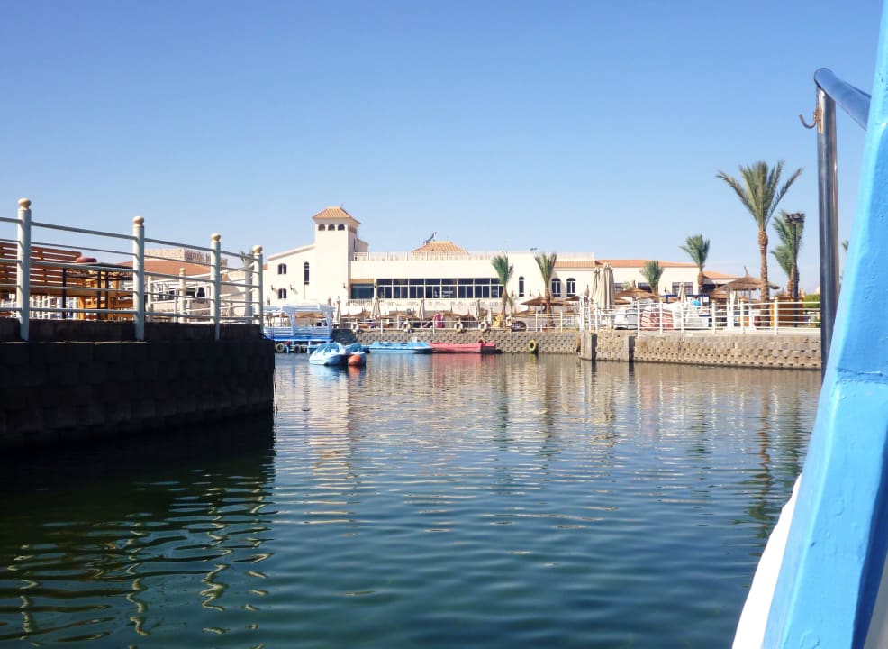 Fahrt auf der Lagune Pickalbatros Dana Beach Resort - Hurghada