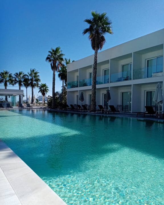 Pool White Dreams Resort & Anex