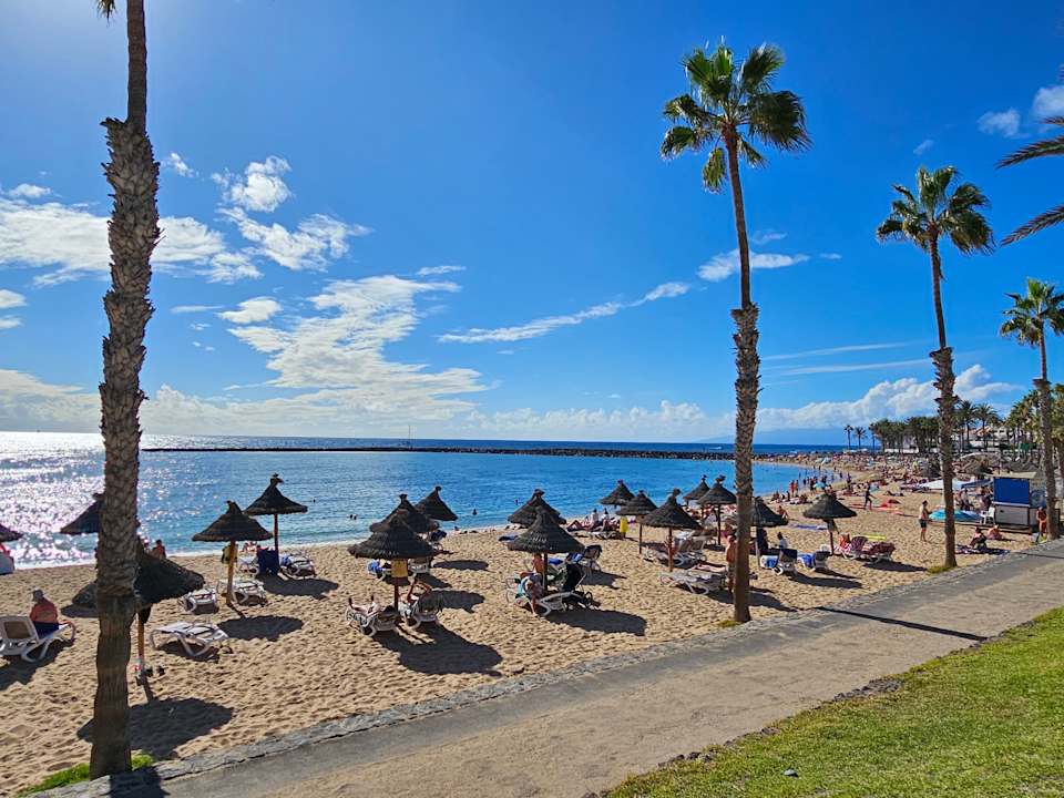 Strand Parque Santiago III Official