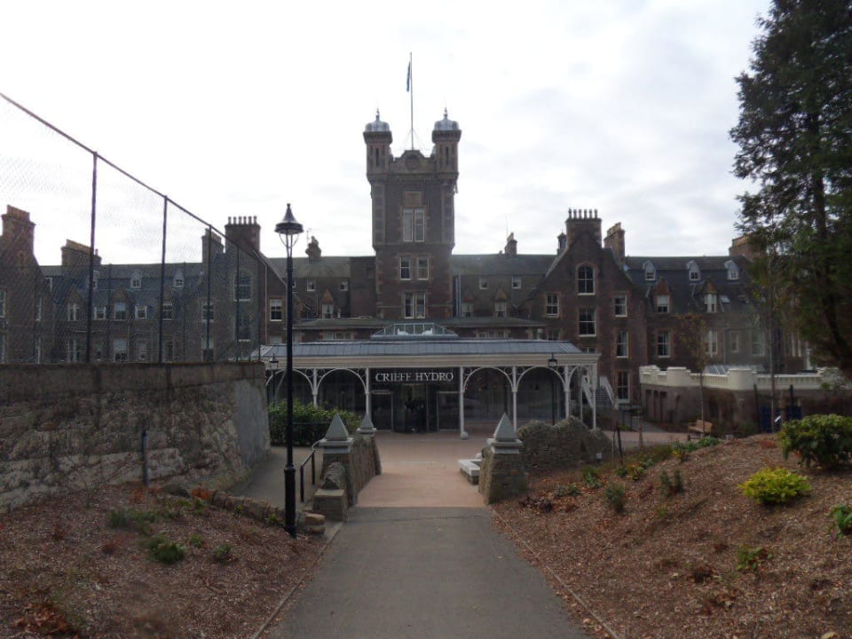 Übergang zu Ferienhäuschen Hotel Crieff Hydro