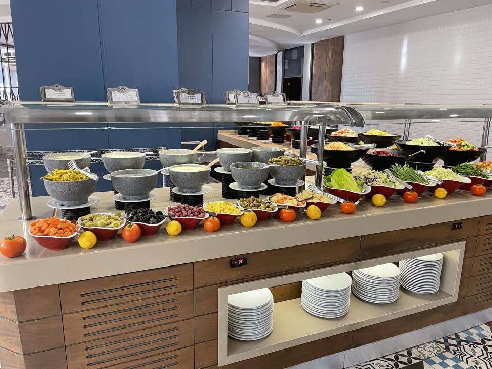 Gastro Saturn Palace Resort Hotel