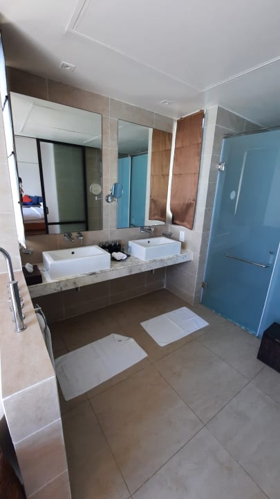 Zimmer ROBINSON MALDIVES