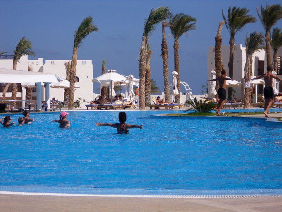 Täglicher Aquadance  Hilton Marsa Alam Nubian Resort