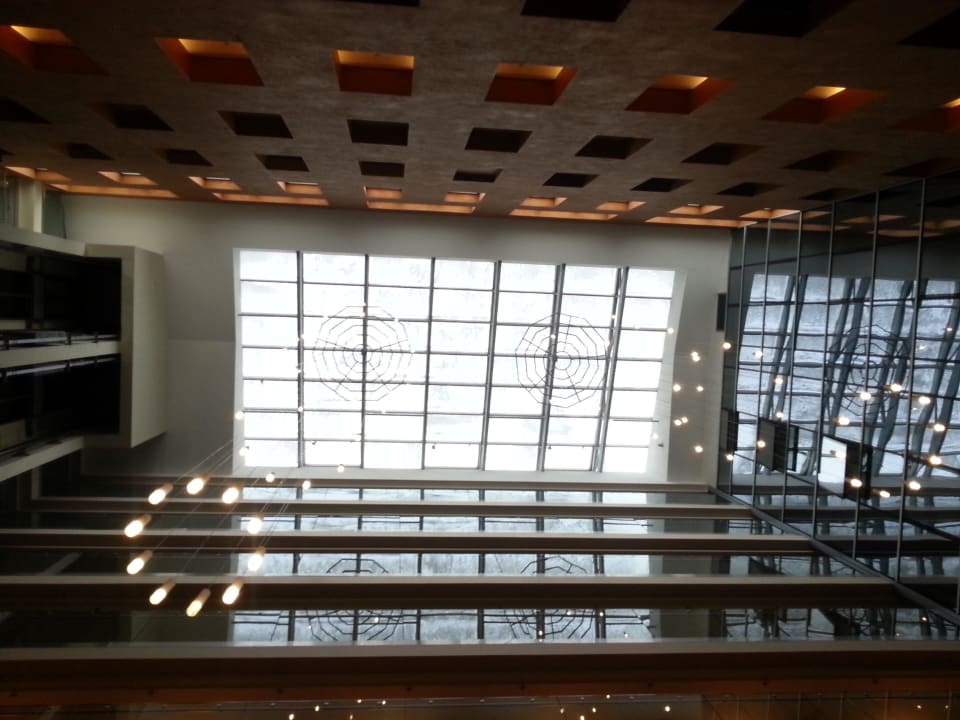 Rooms and lift AVALON HOTEL & Conferences